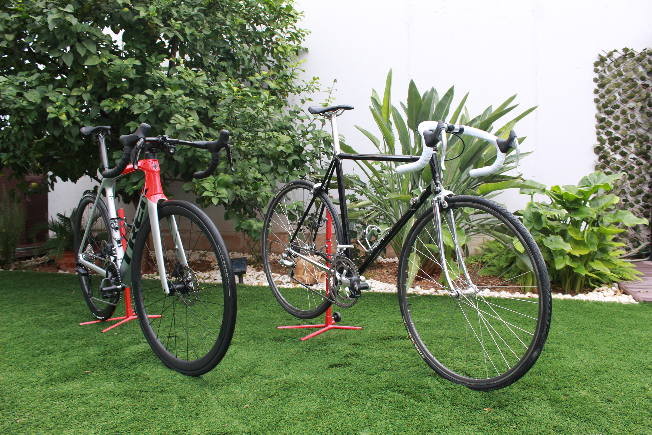 Bicicletas de carretera, antigua y moderna